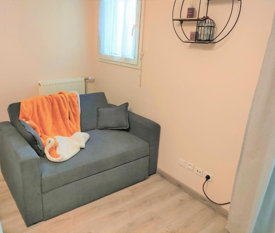 Lovely Flat Nearby Paris Fully Redone With Free Parking On Premises And Balcony クリシー エクステリア 写真