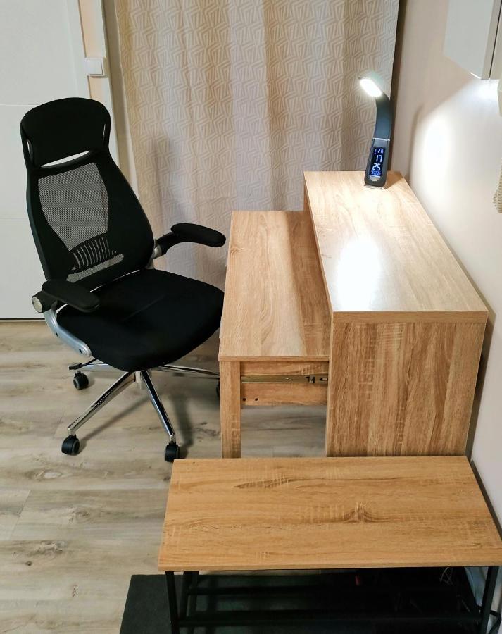 Lovely Flat Nearby Paris Fully Redone With Free Parking On Premises And Balcony クリシー エクステリア 写真